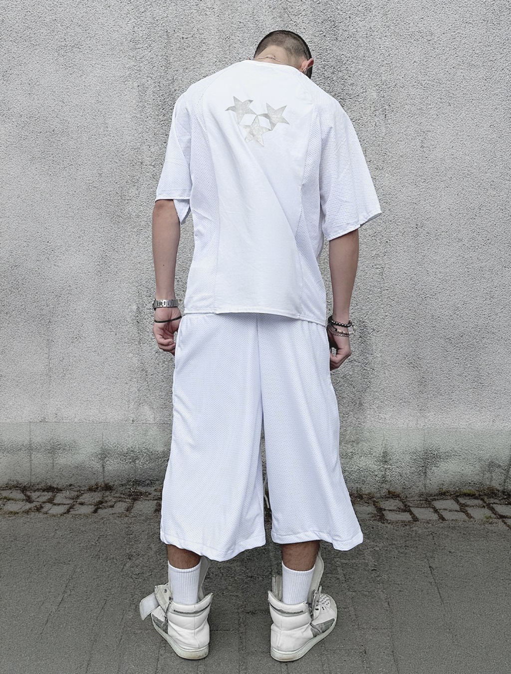 axis shorts white