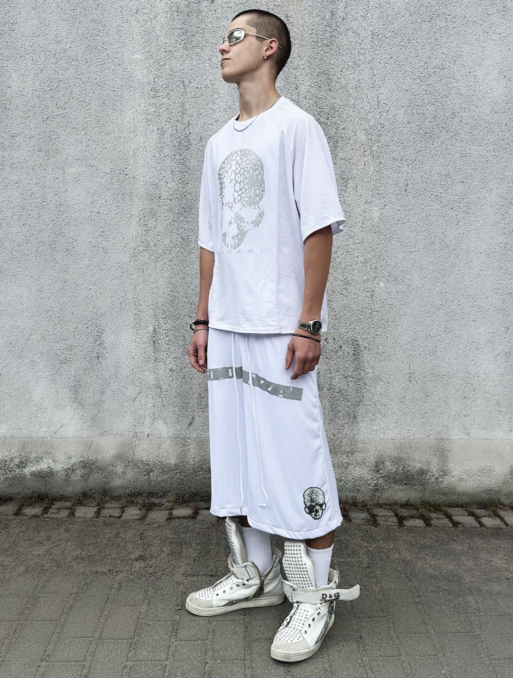 axis shorts white